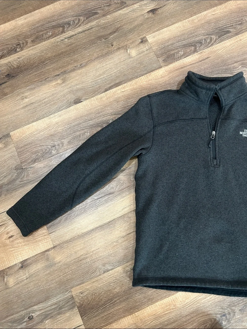 The North Face Mens Quarter Zip Fleece Pullover size large dark gray/black